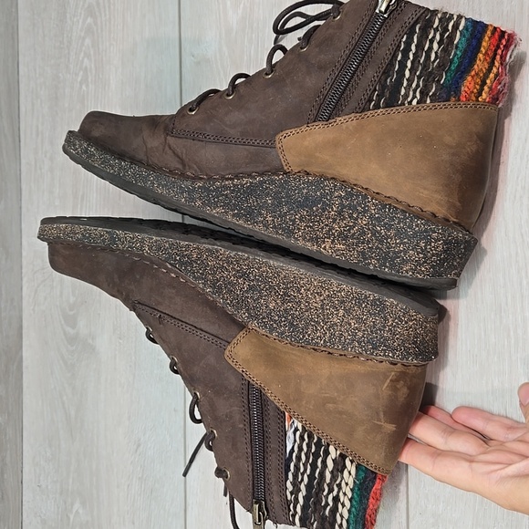 Aetrex Jolie Brown Leather Ankle Boots Colorful Knit Cuff Wedge Shoes 10.5-11 - Picture 9 of 14